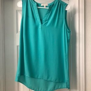 Sleeveless blouse